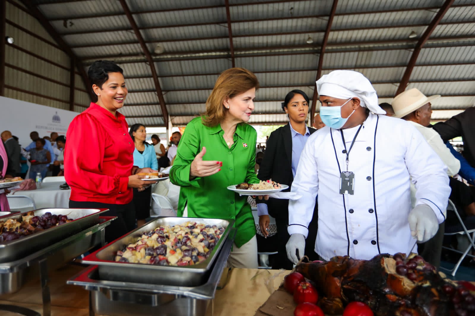 Vicepresidenta Raquel Peña Comparte Almuerzo Navideño Con Moradores De Villa Mella Y La Victoria