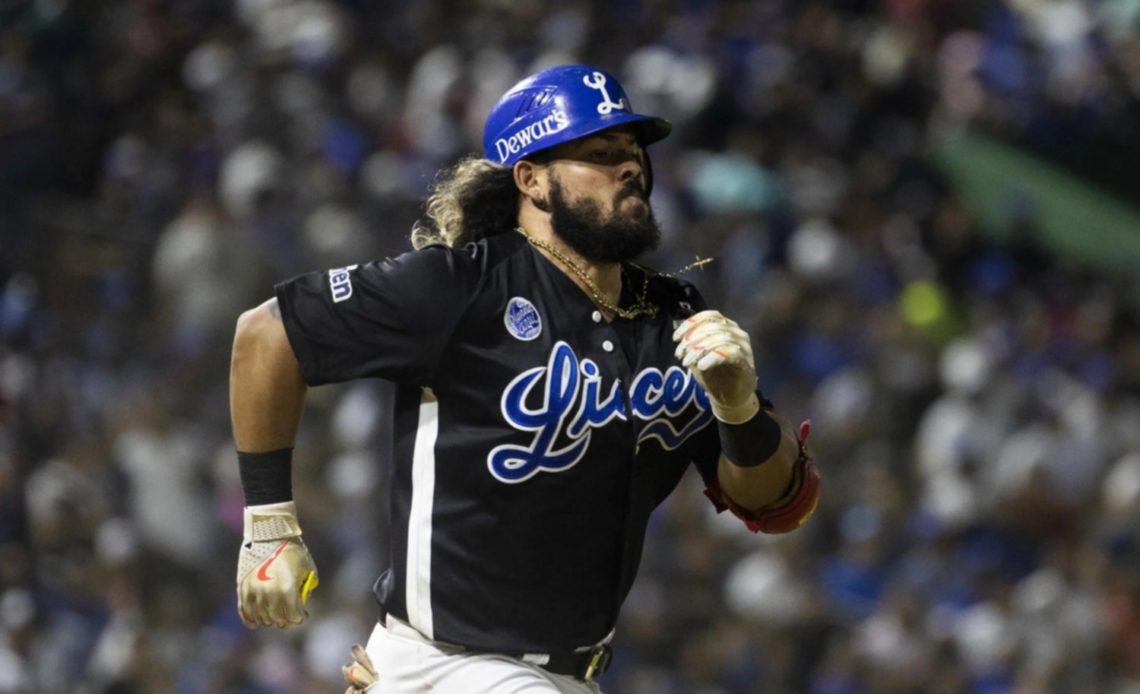 “aquaman”, Retorna A Los Tigres Del Licey