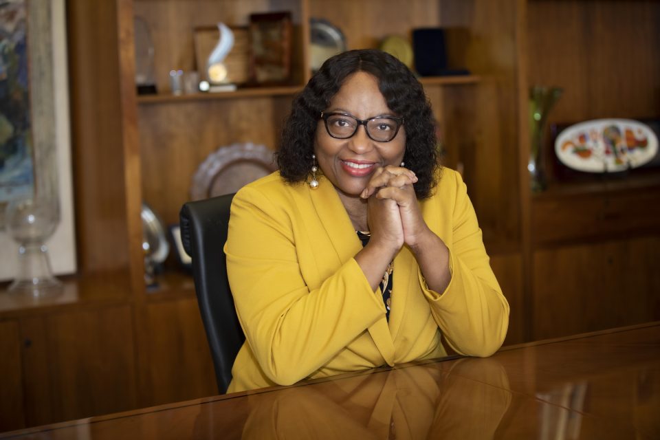 Ministerio De Salud Expresa Pesar Ante El Fallecimiento De La Doctora Carissa Etienne Ex Directora Regional De Ops