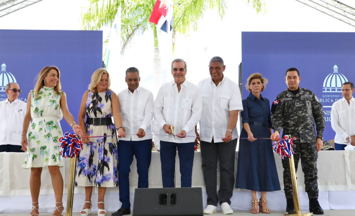Abinader Inaugura Centro De Entrenamiento Policial En Gaspar Hernández