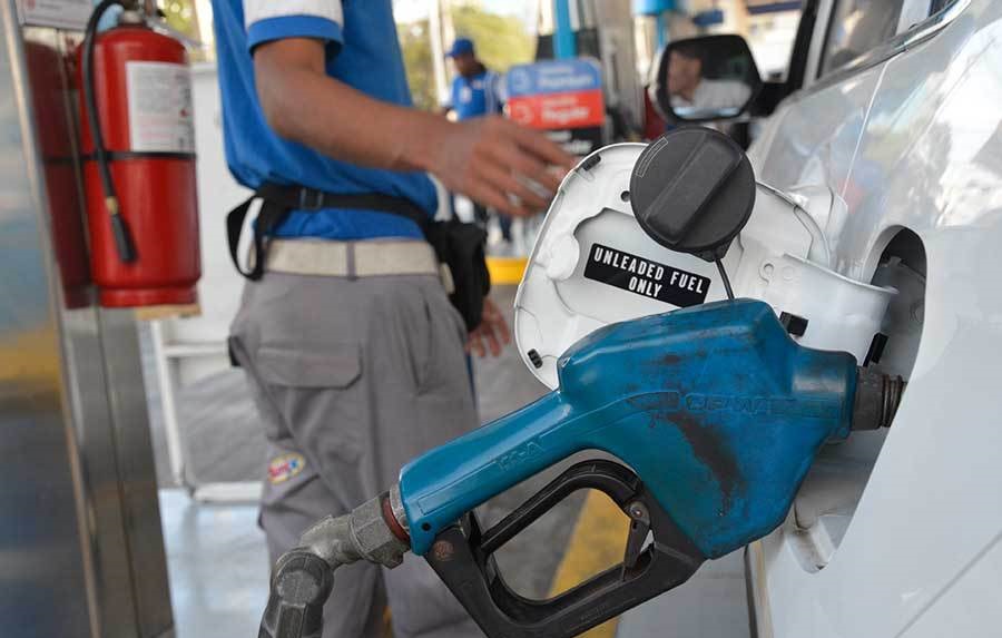 Precios De Cuatro Combustibles Bajarán Hasta Rd$1.10 Por Galón