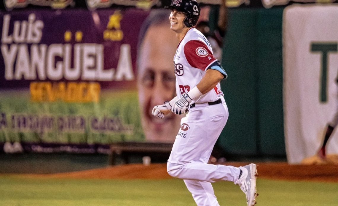 Gigantes Anotan Tres Carreras En El Noveno Y Vencen Al Licey