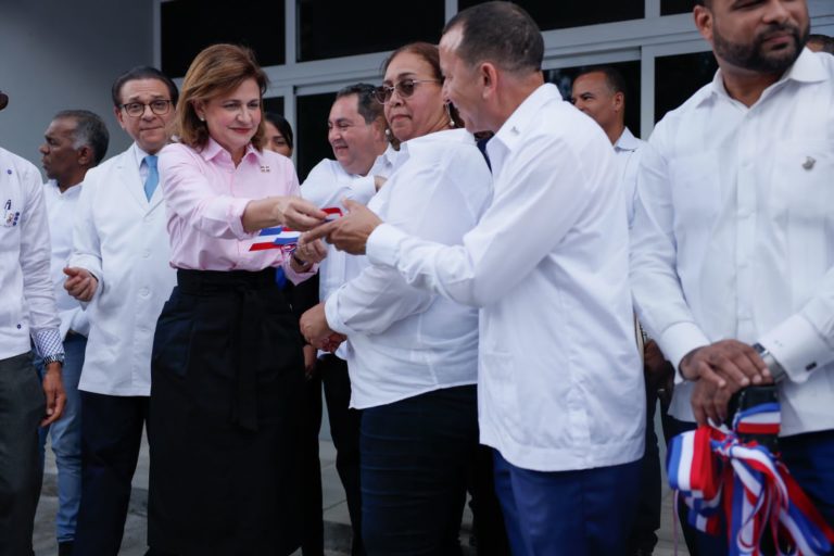 Vicepresidente Inaugura Emergencia Y Remozamiento General En Tres Hospitales De San Cristóbal