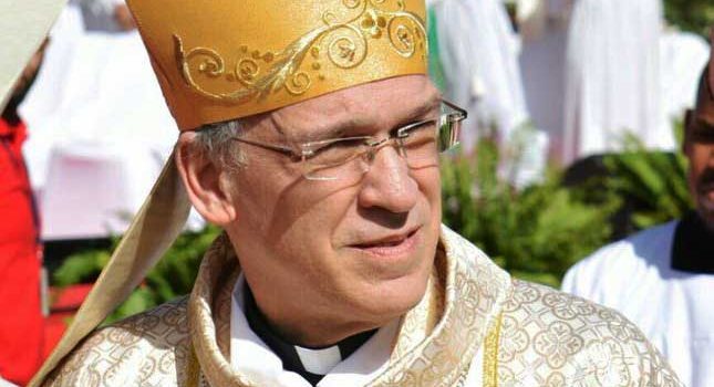 Monseñor Víctor Masalles Renuncia Como Obispo De Baní Para Colaborar En Barcelona