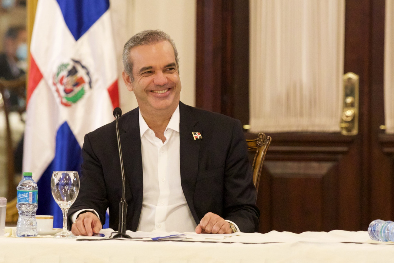 Luis Abinader Hace Oficial Que Será Aspirante A La Reelección Por El Prm