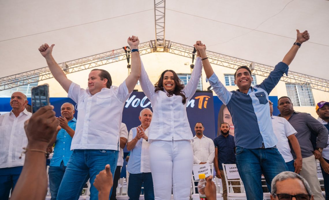Prm Juramenta A Exprecandidato Alcalde Del Pld Leandro González; Será Candidato A Vicealcalde