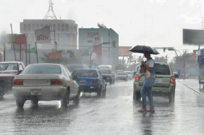 Onamet: Vaguada Generará Aguaceros, Tormentas Eléctricas Y Ráfagas De Viento