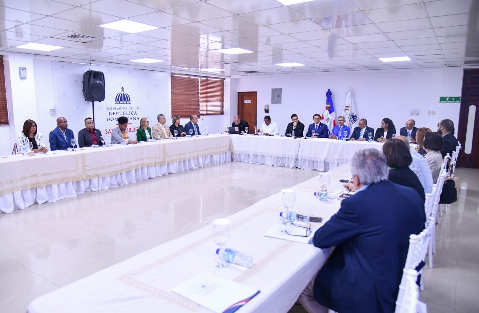 Msp Reúne A Sociedades Médicas Especializadas Y El Cmd Y Analizan Situación Enfermedades Respiratorias