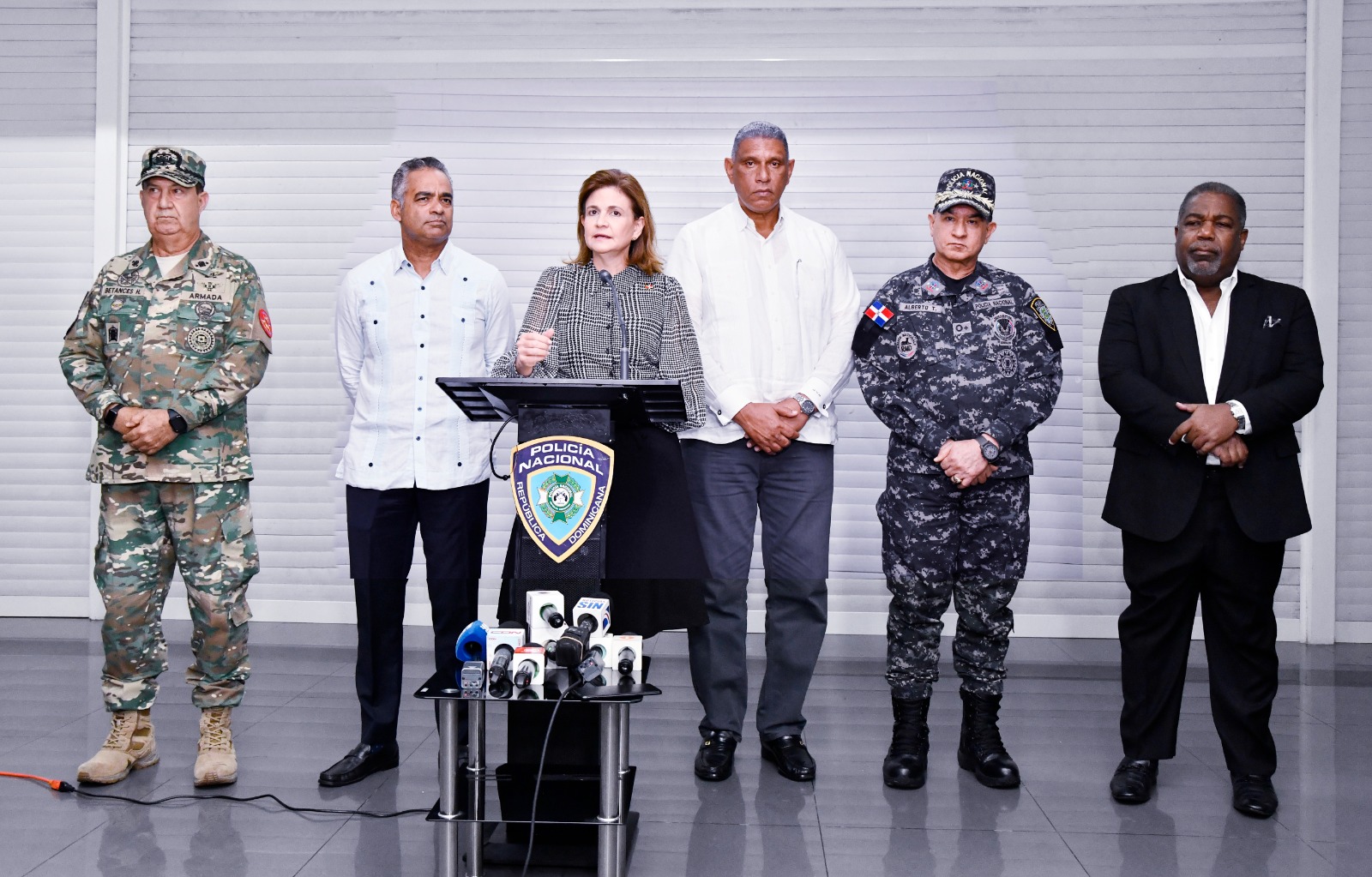 Raquel Peña Destaca 13,125 Armas Cortopunzantes Y 647 De Fuego Fueron Sacadas De Las Calles