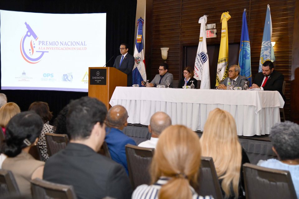 Autoridades De Salud, Ops Y Cmd Entregan “premio Nacional De Investigación En Salud”