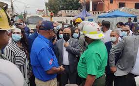 Un Grupo De Legisladores Visita Zona De La Explosión En San Cristóbal