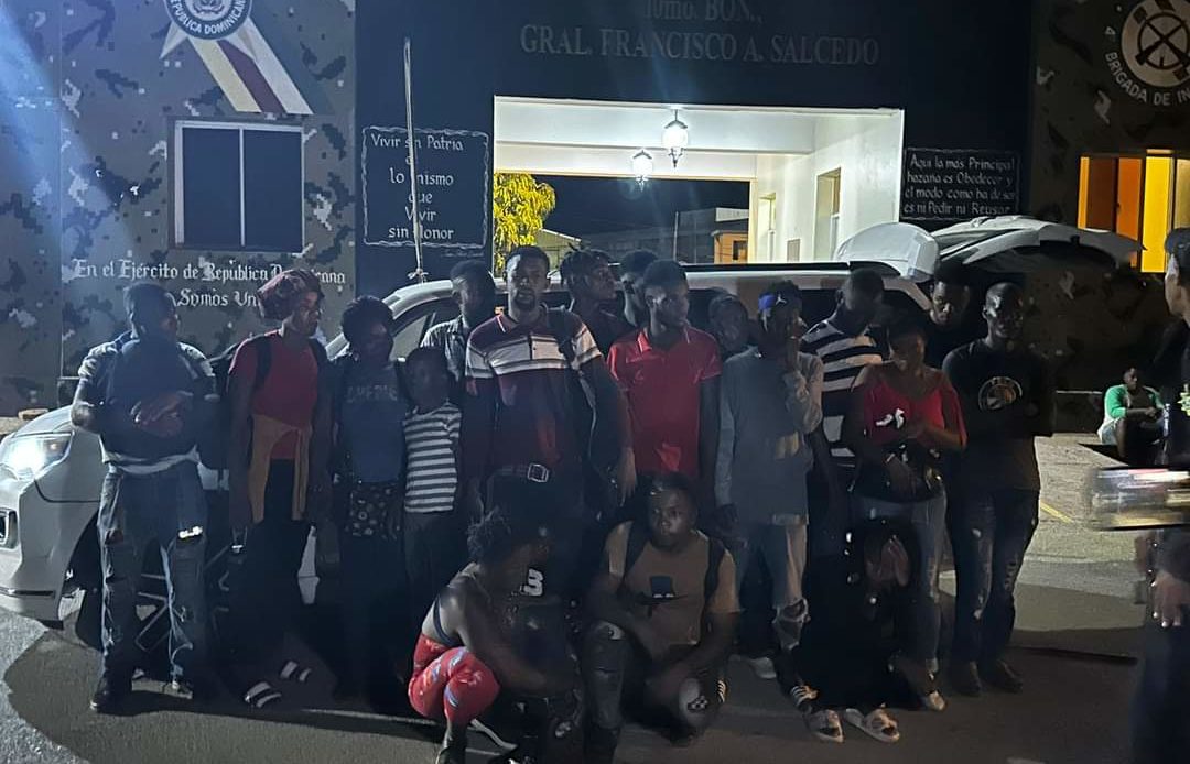 Ejército Apresa A Haitianos Que Intentaban Cruzar La Frontera