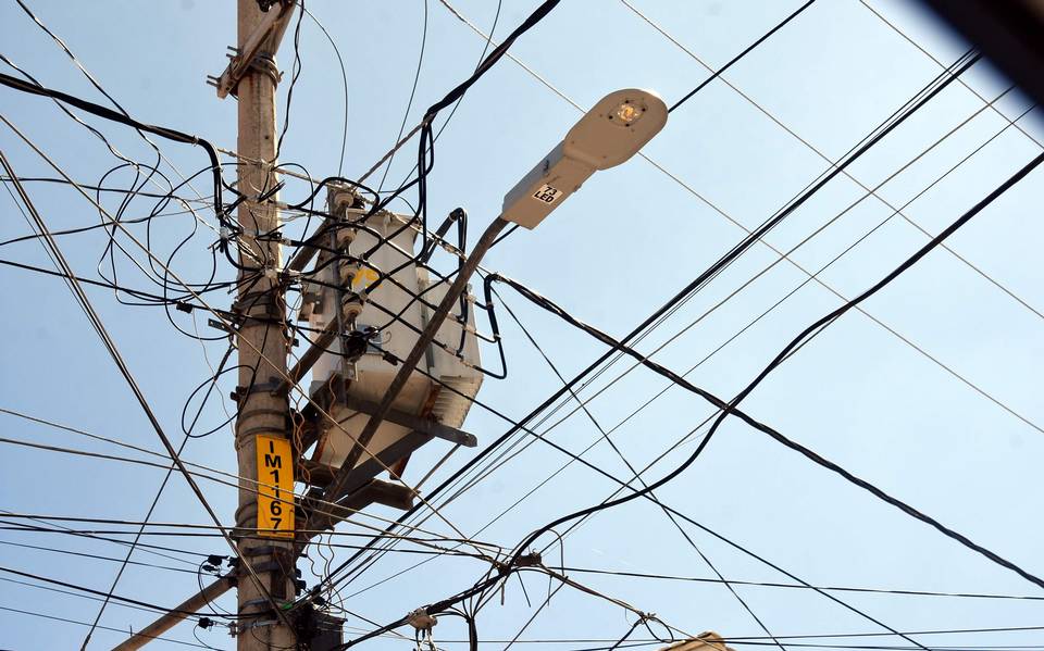 Demanda De Energía Eléctrica Aumenta Y Los Consumidores Emiten Quejas Por Costos
