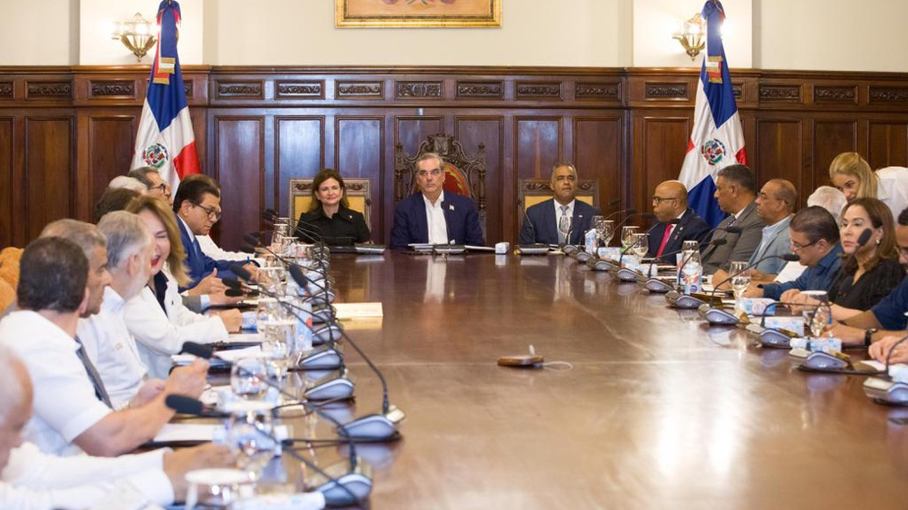 Presidente Abinader Encabeza Consejo De Gobierno Para Revisar Controles Estatales