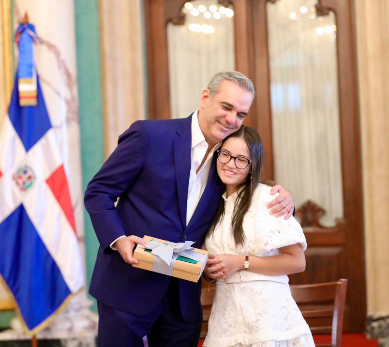 Presidente Abinader Recibe A Estudiantes Meritorios Hijos De Dominicanos En El Exterior
