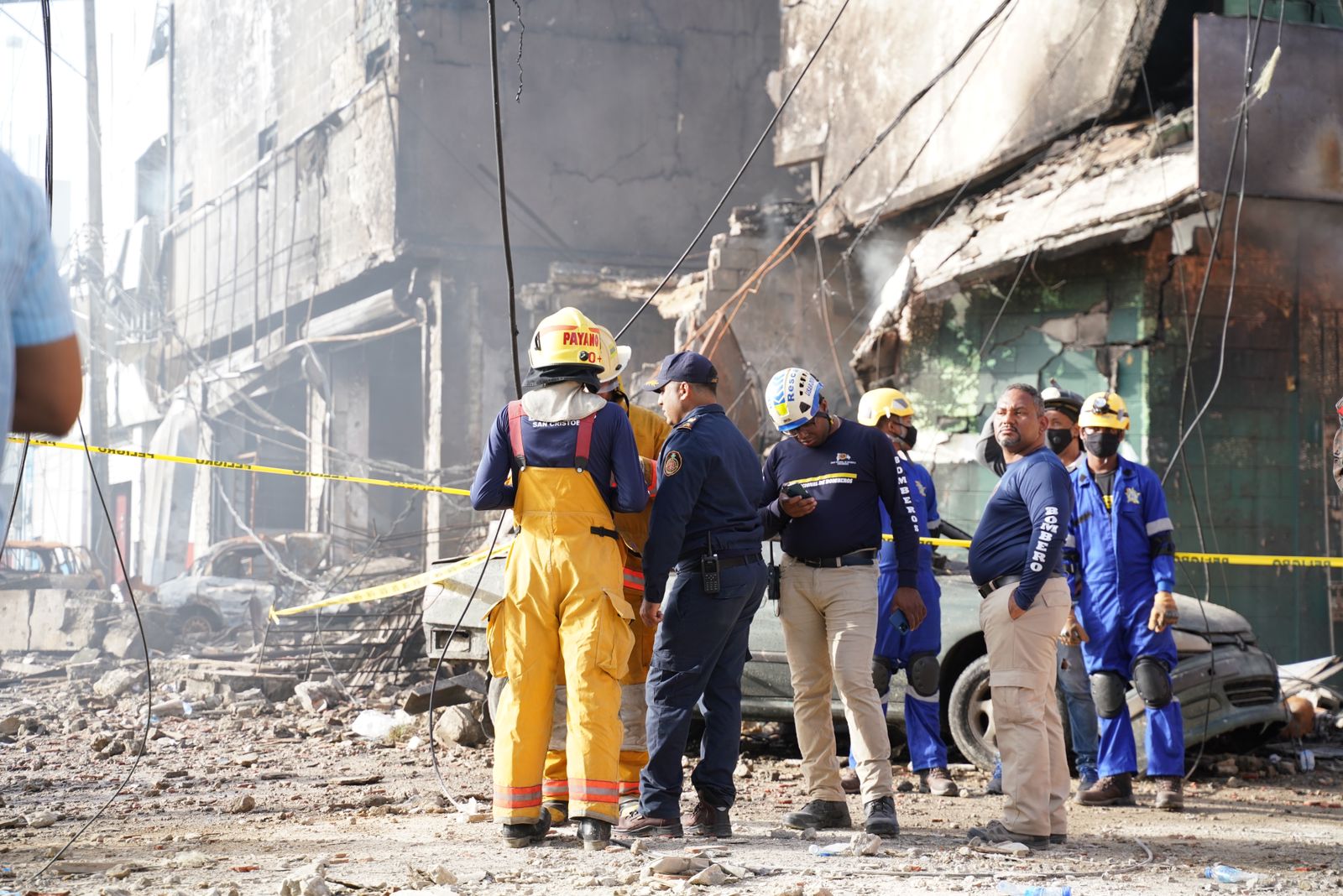 Oficiales Del Ejército Levantan Evidencias Del Origen Explosión