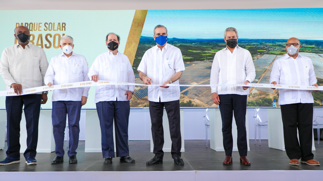 Presidente Abinader Encabeza Inauguración De Parque Solar Esperanza