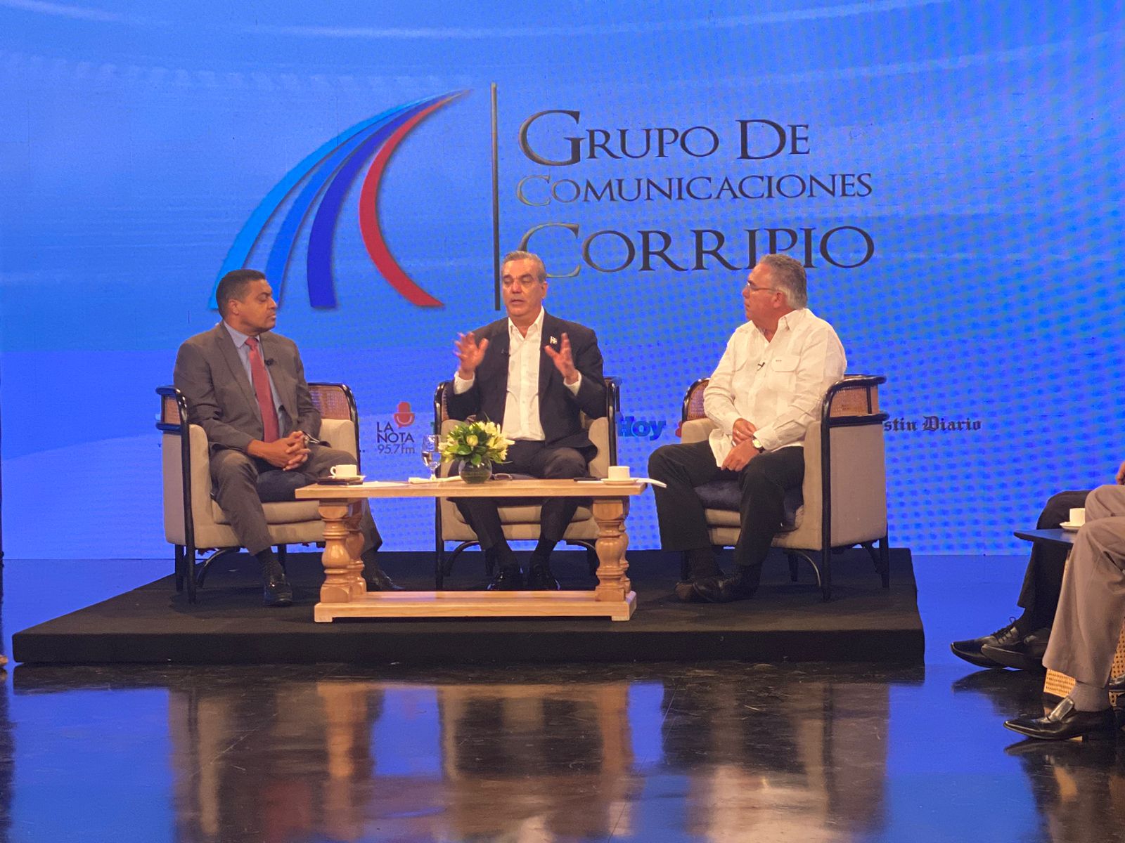 Abinader: “aquí Tiene Que Haber Ajustes (fiscales) Y Los Tiene Que Hacer Cualquiera Que Gane”