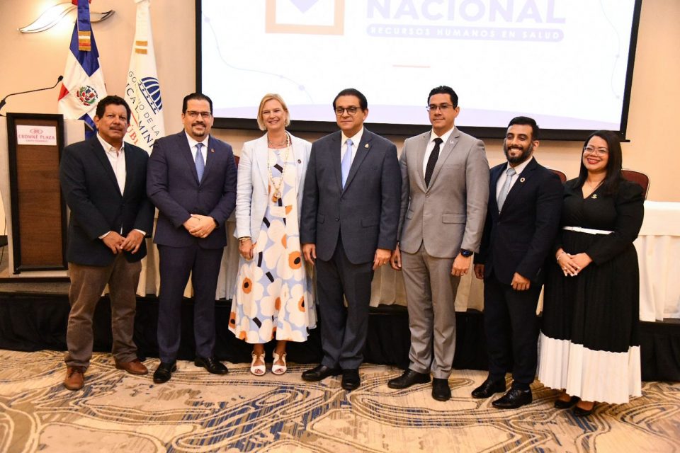 Salud Pública Presenta Proyecto ´´primer Censo Nacional De Recursos Humanos En Salud´´