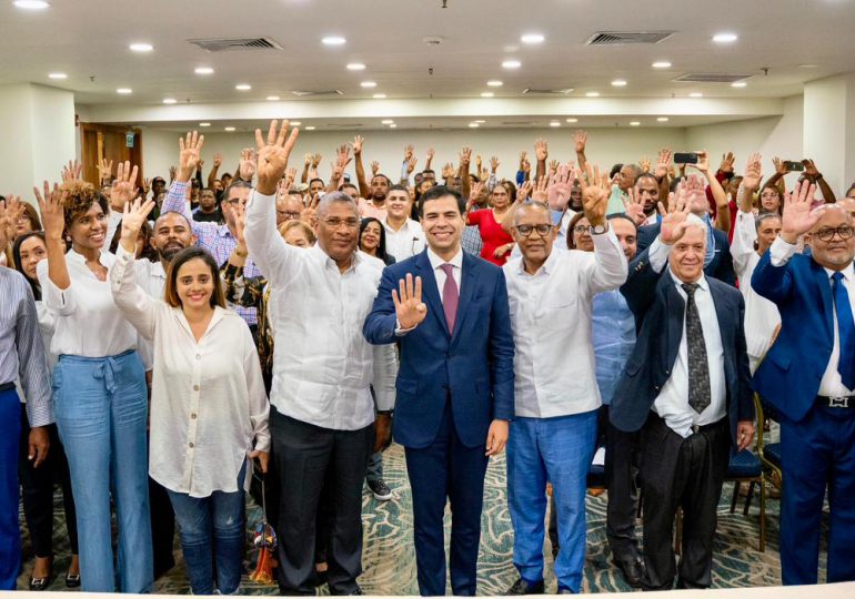 Exgobernador Casa Presidencial Del Pld Fernando Sánchez Ingresa A Unidad Externa Para Apoyar Reelección