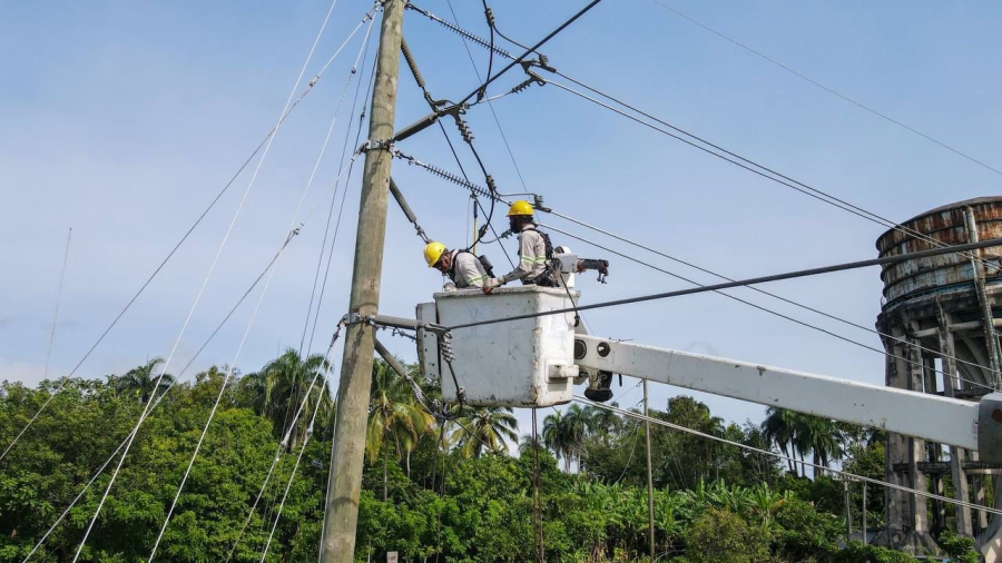 La Empresa De Transmisión Eléctrica Dominicana (eted)