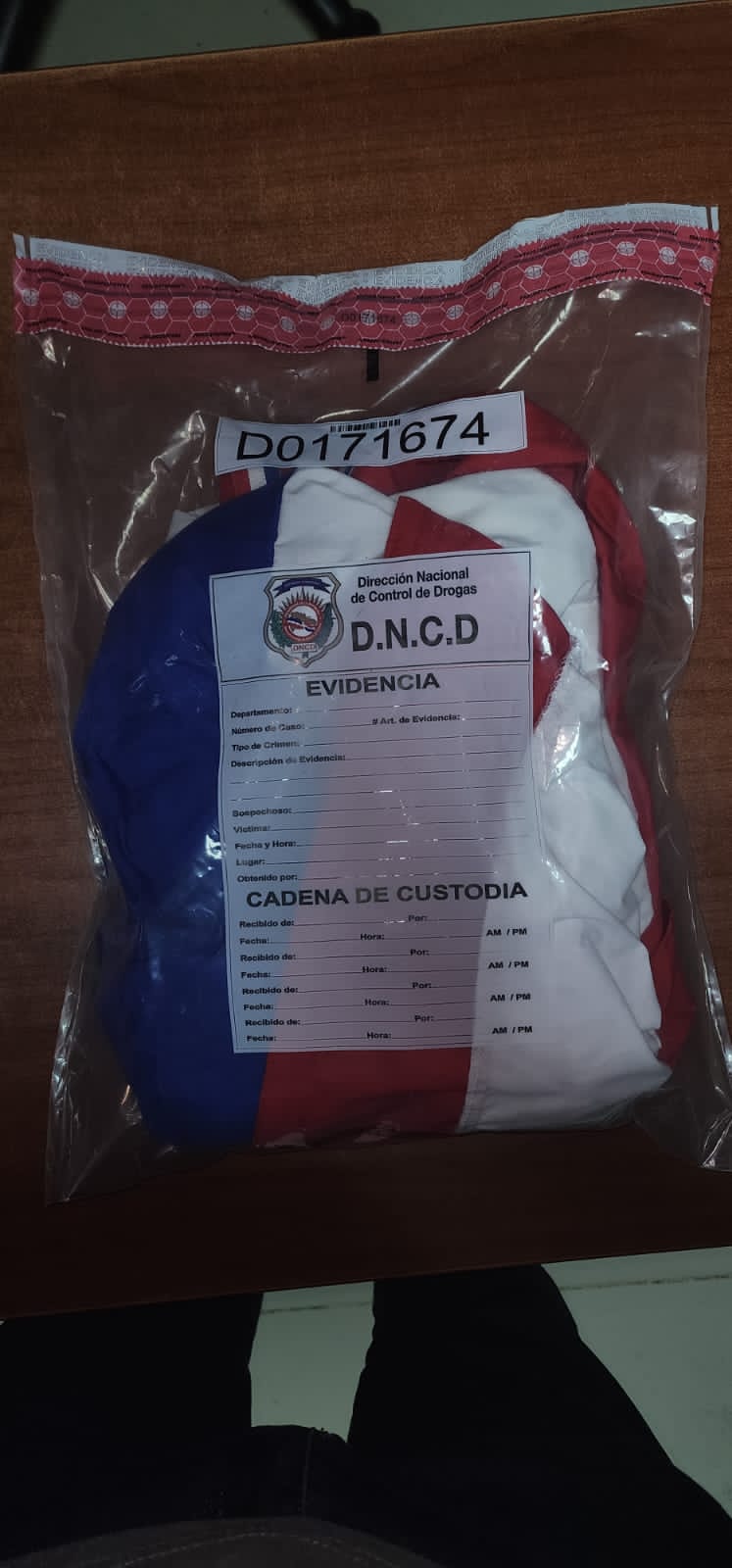 Autoridades Descubren Cocaína Impregnada En Un Vestido Que Enviarían A Estados Unidos
