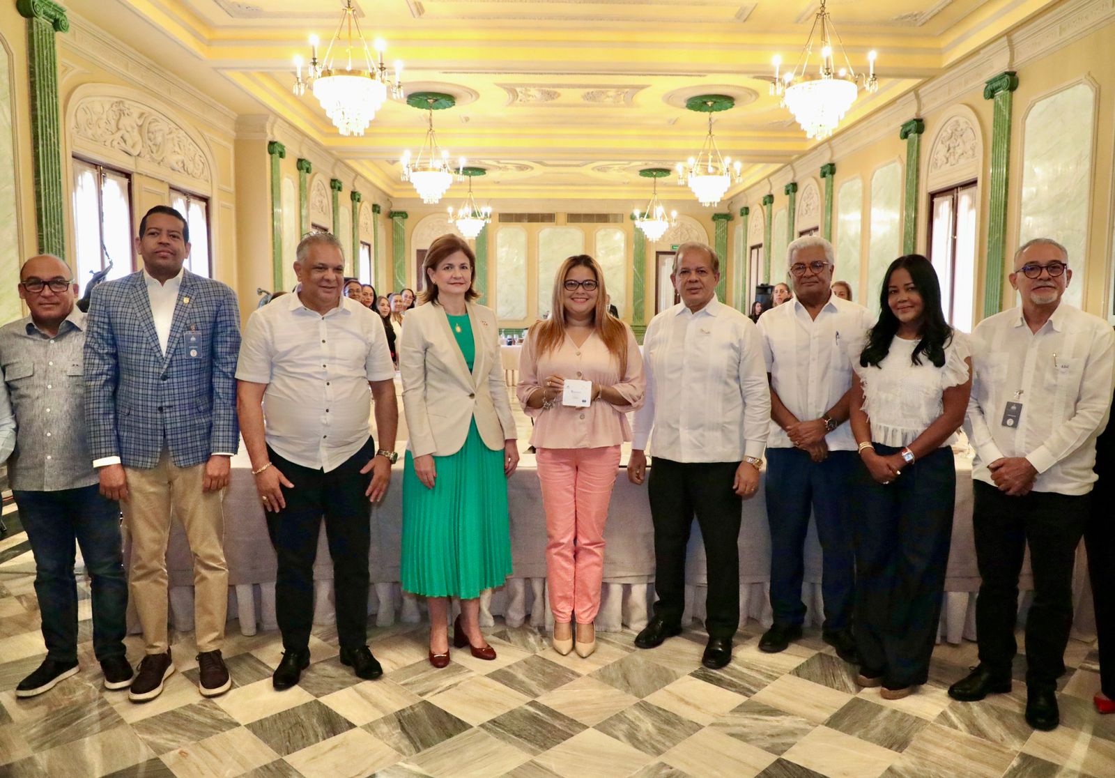 Gobierno Inicia Entrega De Bonos Navideños A Juntas De Vecinos De Todo El País A Través De Gobernaciones Provinciales