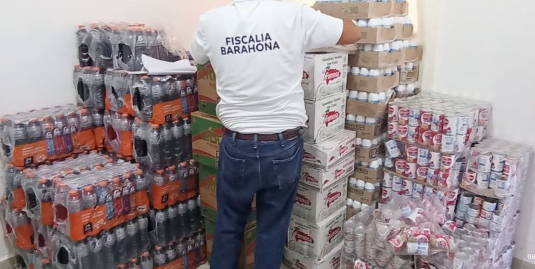 Policía Apresa Tres Personas Y Recupera Camión Sustraído