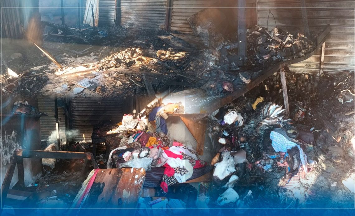 Al Menos 28 Locales Afectados Por Incendio En Mercado Dajabón; Mayoría Eran De Comerciantes Haitianos