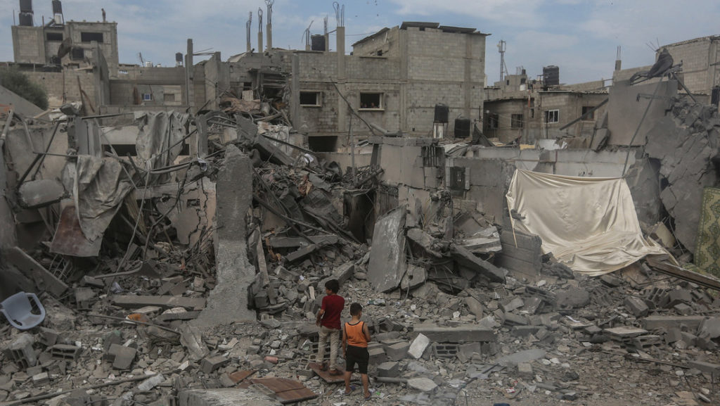 Los Muertos En Gaza Ascienden A Más De 10.320, Entre Ellos 4.237 Niños