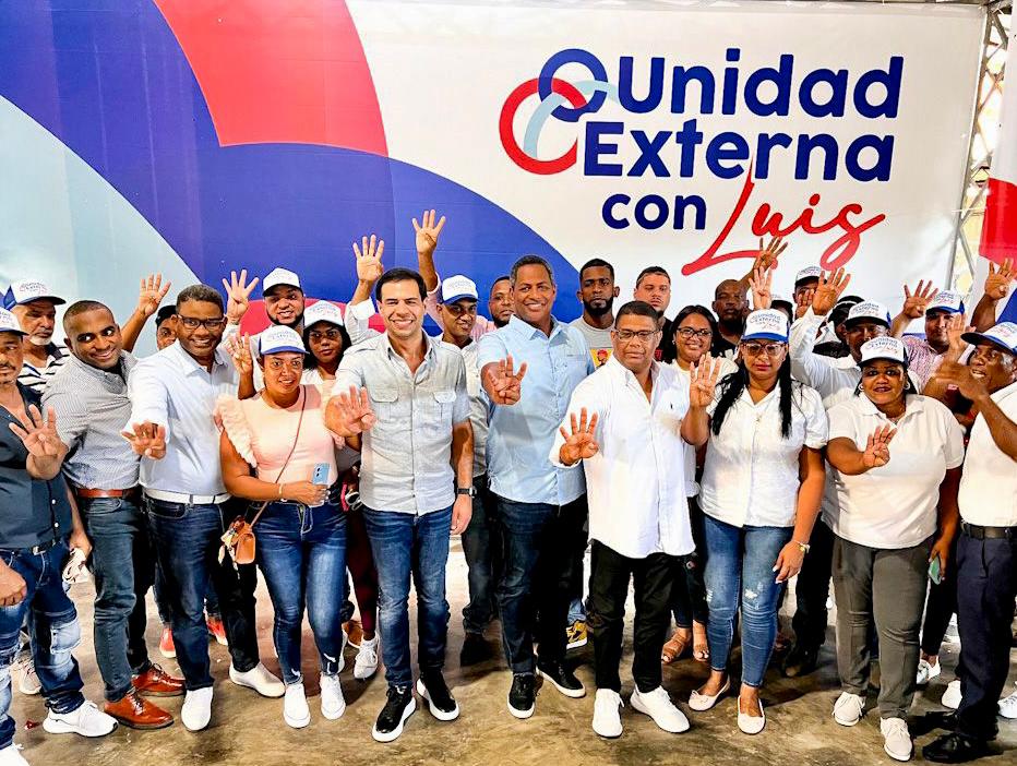 47 Presidentes Comités De Base Del Pld De Sde Se Juramentan En Unidad Externa Con Luis *