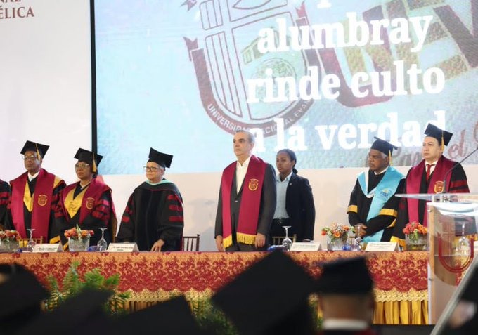 Abinader Apoyará Sector Universitario Con Tecnologías De Ia, Biotecnología Y Nanotecnología
